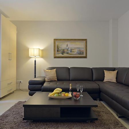 Apartments Jevtic Belgrado Esterno foto