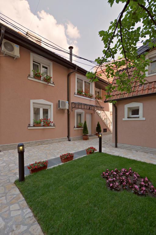 Apartments Jevtic Belgrado Esterno foto